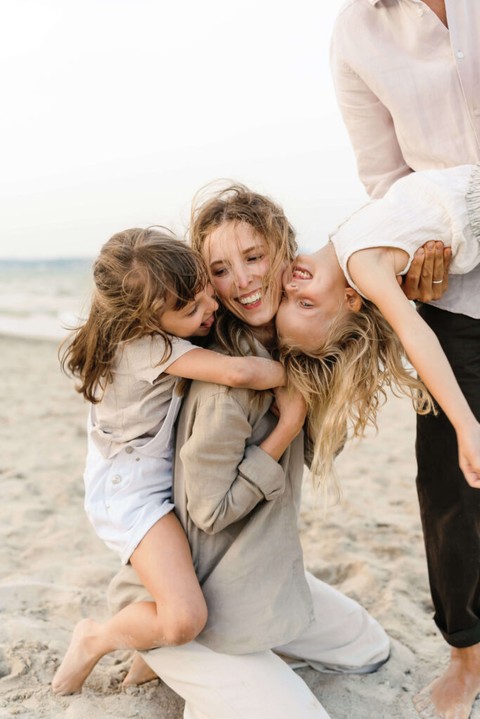 family photoshoot on the beach Mallorca